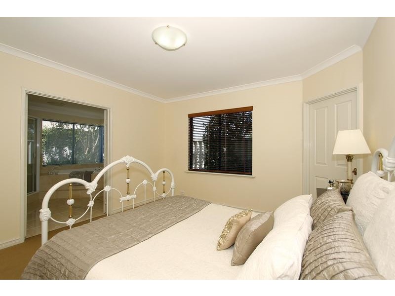 41a Mitchell St, Ardross WA 6153