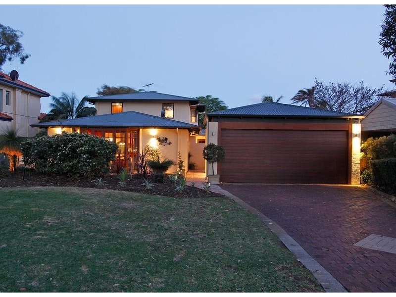 10 Palmer St, Attadale WA 6156