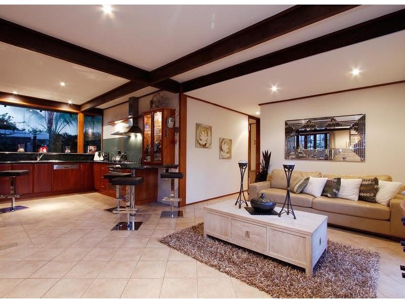 10 Palmer St, Attadale WA 6156