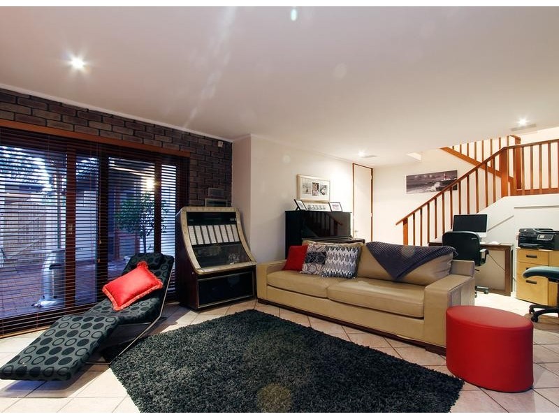 10 Palmer St, Attadale WA 6156