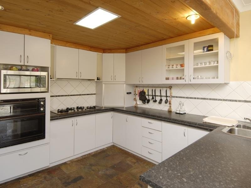 69 Canavan Cres, Manning WA 6152