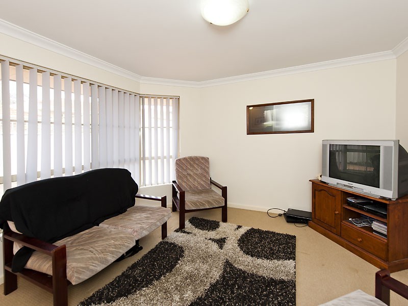 2/46 Widdicombe St, Myaree WA 6154