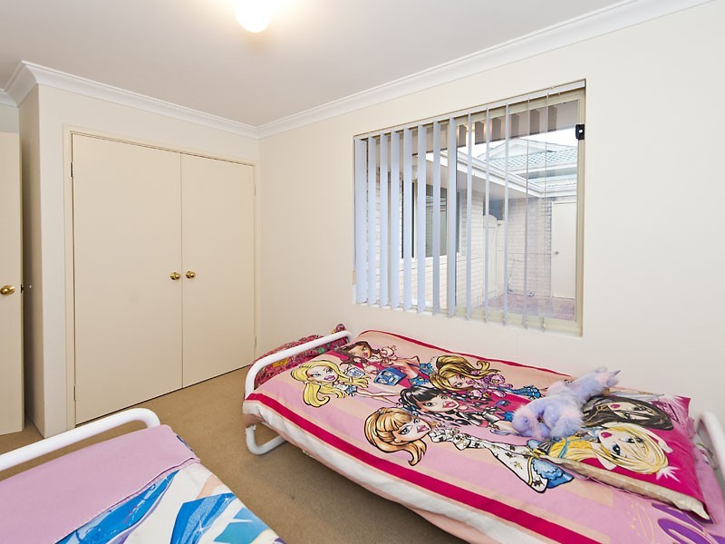 2/46 Widdicombe St, Myaree WA 6154