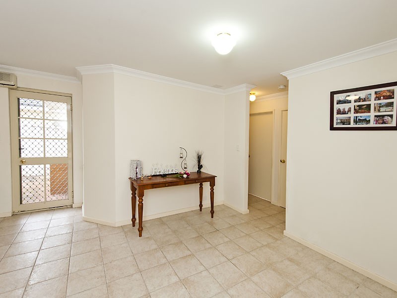 2/46 Widdicombe St, Myaree WA 6154