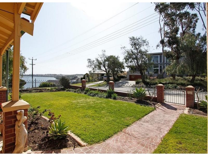 2C Braunton Street, Bicton WA 6157