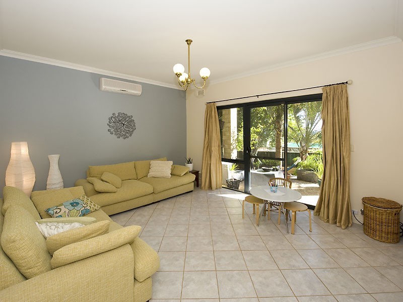 27b Collier St, Ardross WA 6153