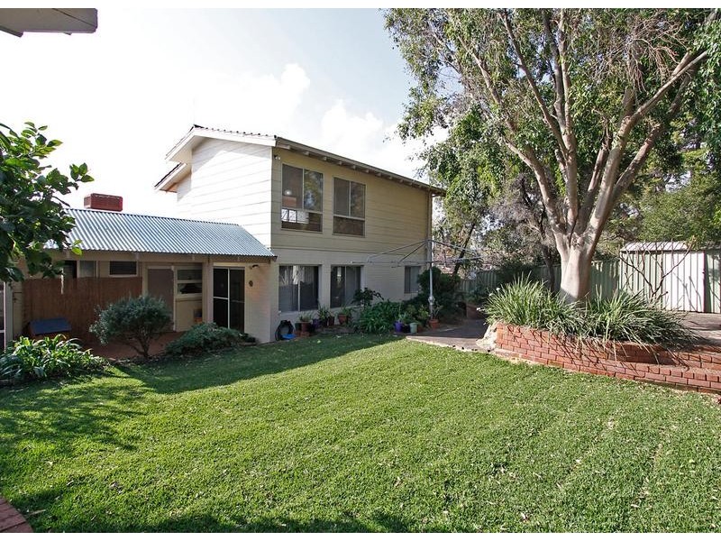 66 McCallum Cres, Ardross WA 6153