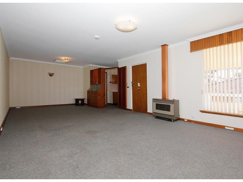 8 Rankin Way, Booragoon WA 6154