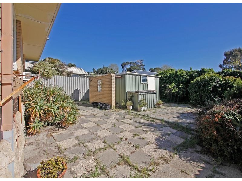 8 Rankin Way, Booragoon WA 6154