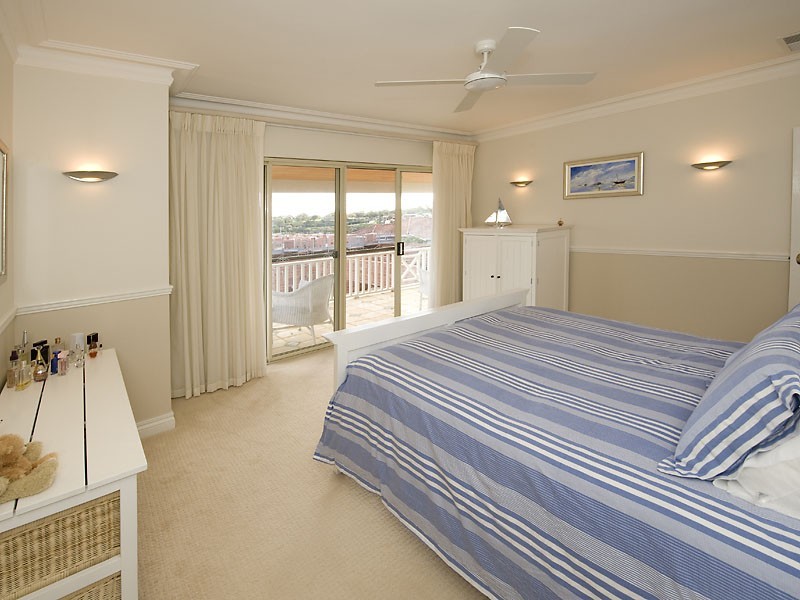 1a Milne St, Bicton WA 6157