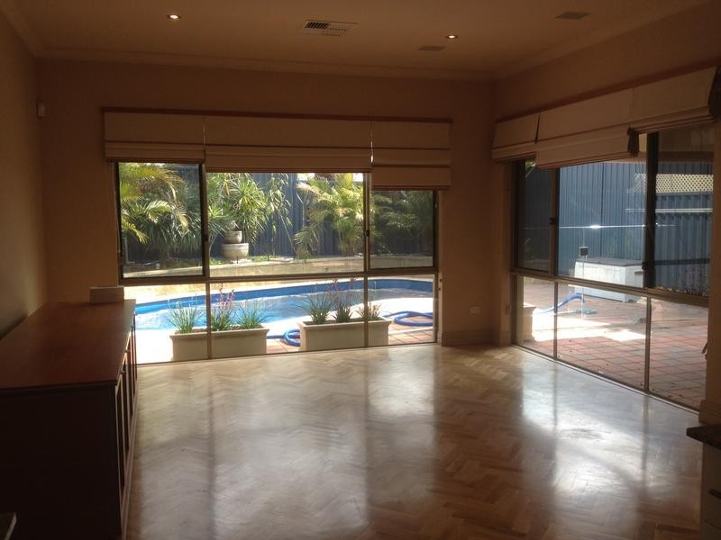 9 Francis Road, Applecross WA 6153