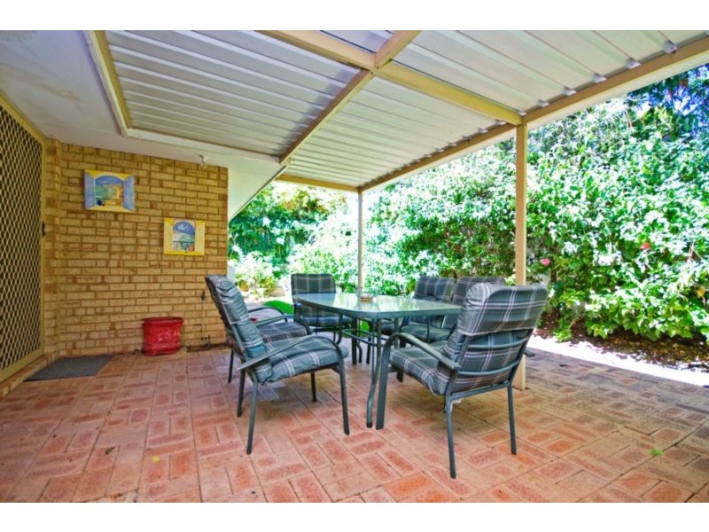 5b Carroll St, Ardross WA 6153