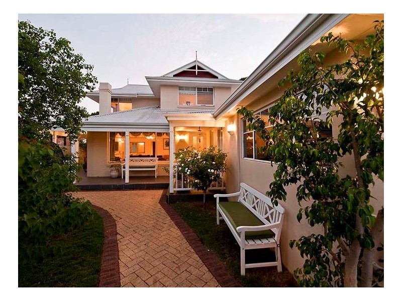 5 Regent Way, Mount Pleasant WA 6153