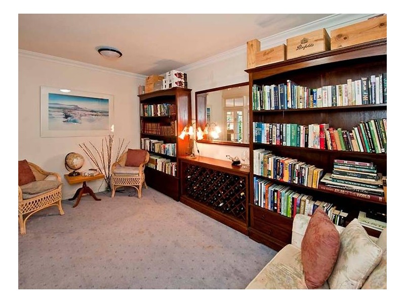 5 Regent Way, Mount Pleasant WA 6153