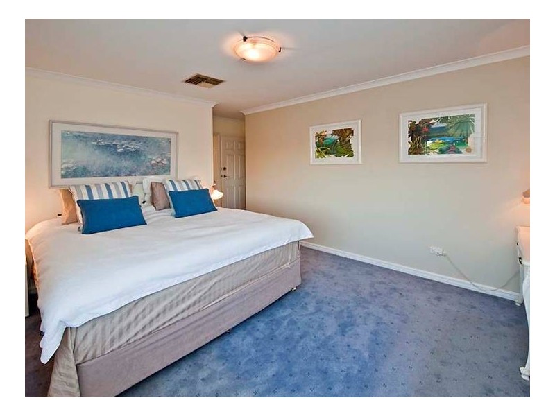 5 Regent Way, Mount Pleasant WA 6153