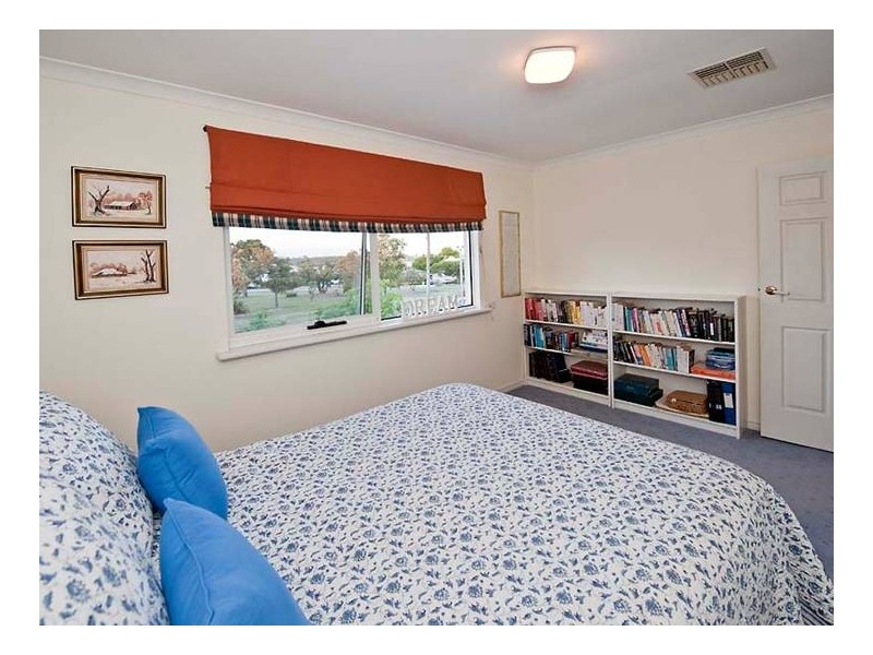 5 Regent Way, Mount Pleasant WA 6153