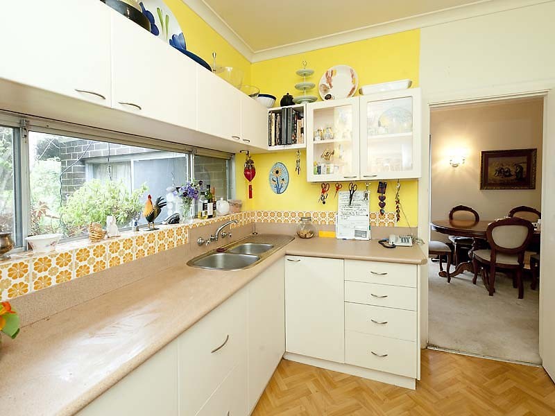 7 Reynolds Rd, Applecross WA 6153
