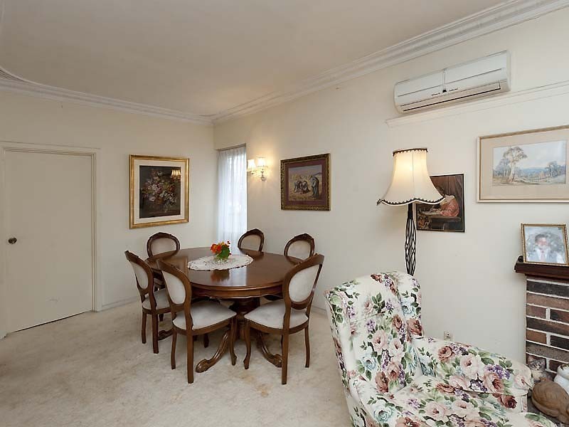 7 Reynolds Rd, Applecross WA 6153