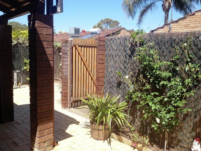 3/33 Park St, Como WA 6152