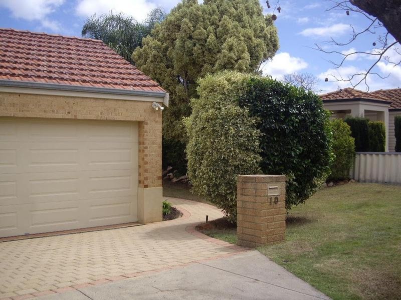 10 St Michael Tce, Mount Pleasant WA 6153