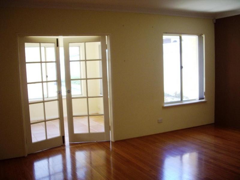 10 St Michael Tce, Mount Pleasant WA 6153