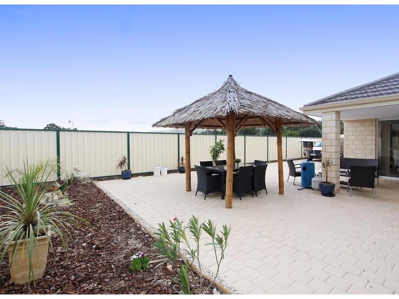 24 D’Vitale Loop, Byford WA 6122