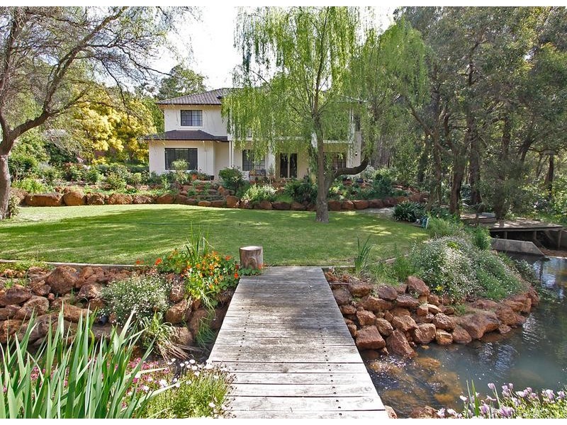 189a Orange Valley Rd, Kalamunda WA 6076