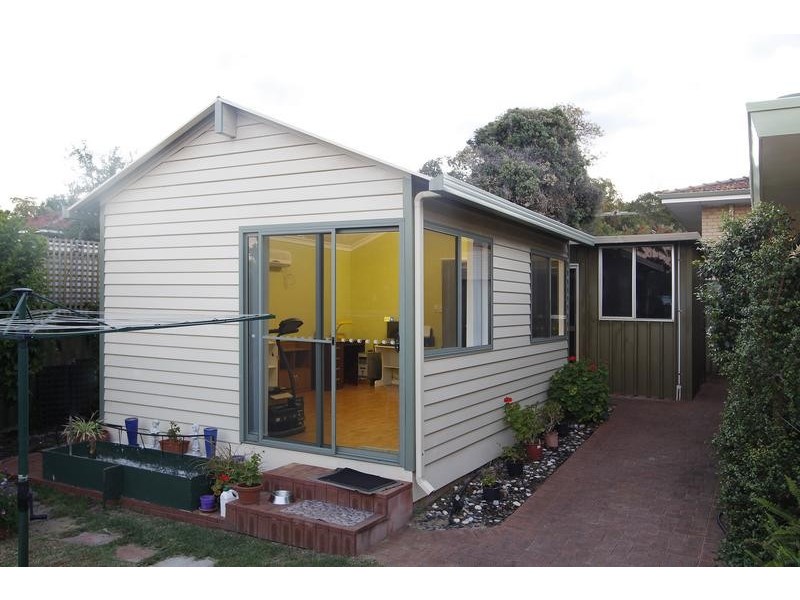 19 Pickering Way, Booragoon WA 6154