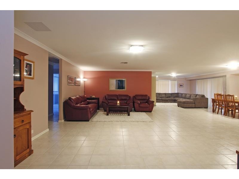 23 Koomba Rise, Bertram WA 6167