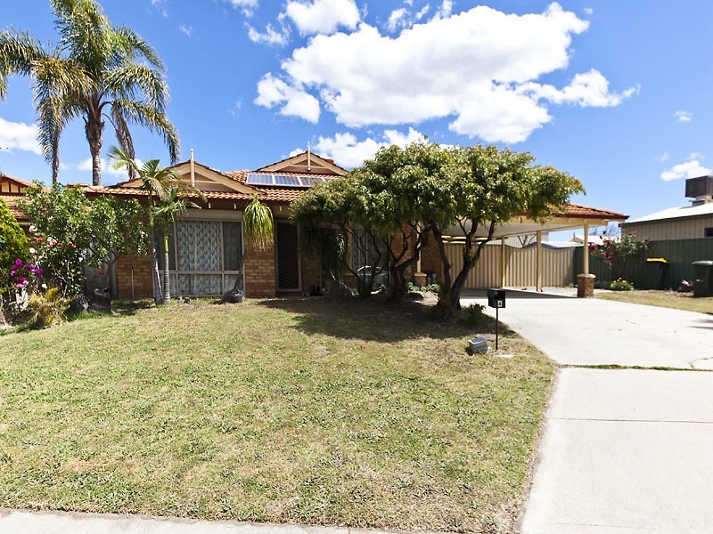 4 Kurrat Elbow, South Guildford WA 6055