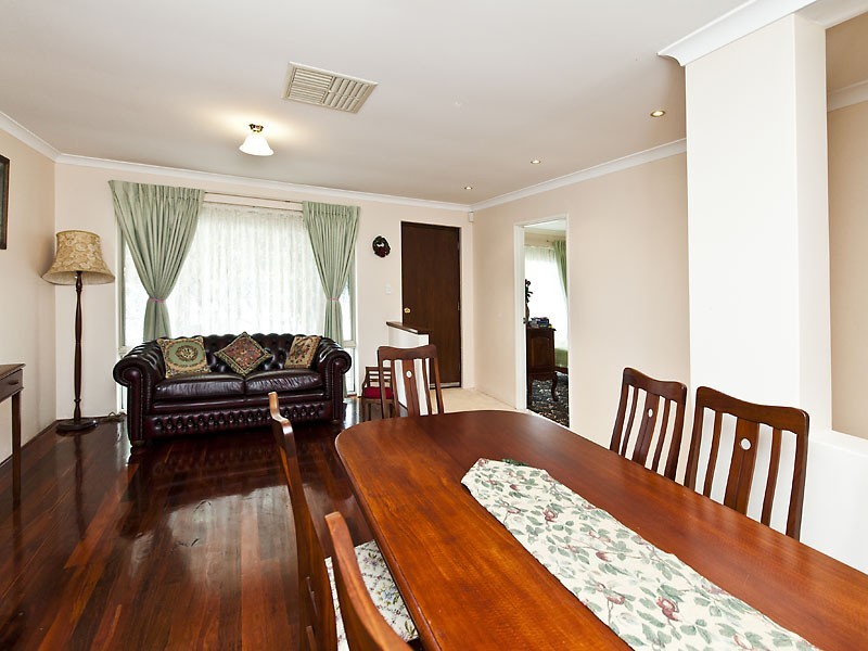 4 Kurrat Elbow, South Guildford WA 6055