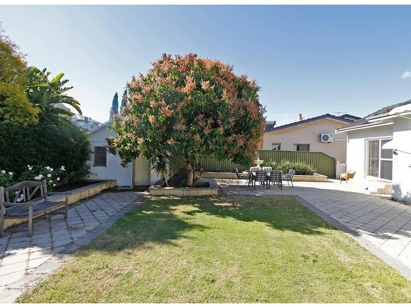 175 The Esplanade, Mount Pleasant WA 6153