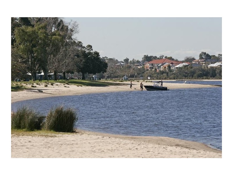 175 The Esplanade, Mount Pleasant WA 6153