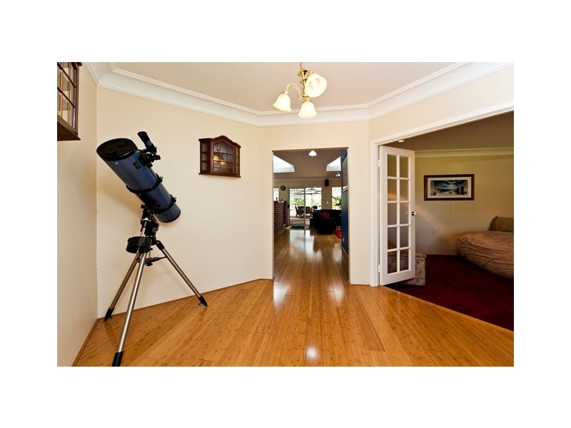 62 Craddon road, Oakford WA 6121