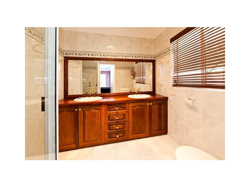 62 Craddon road, Oakford WA 6121