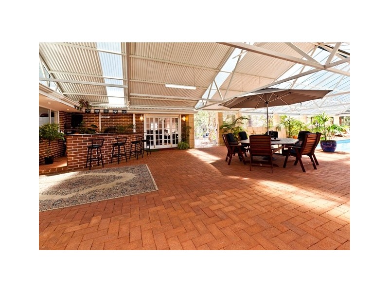 62 Craddon road, Oakford WA 6121