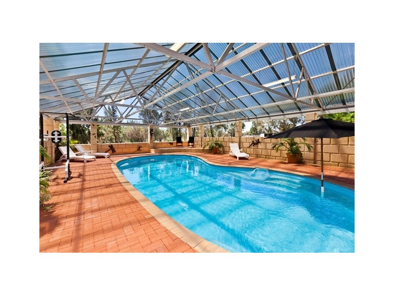 62 Craddon road, Oakford WA 6121