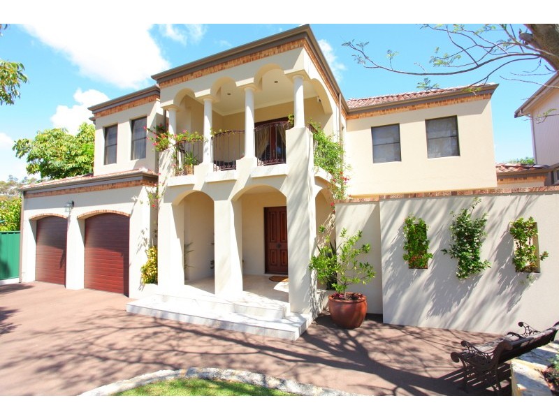 70 Kitchener Road, Melville WA 6156