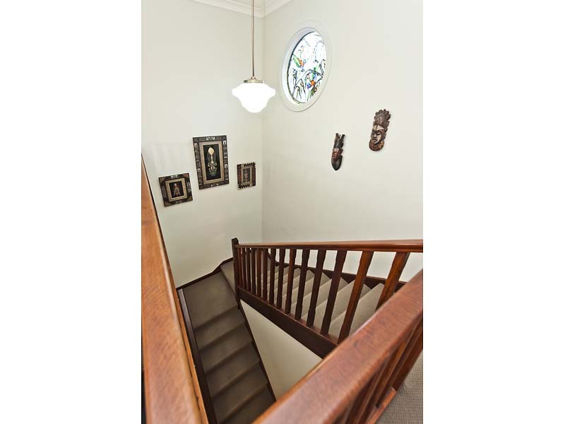 6 Oxford St, Kensington WA 6151