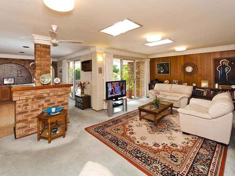 9 Congdon Way, Booragoon WA 6154