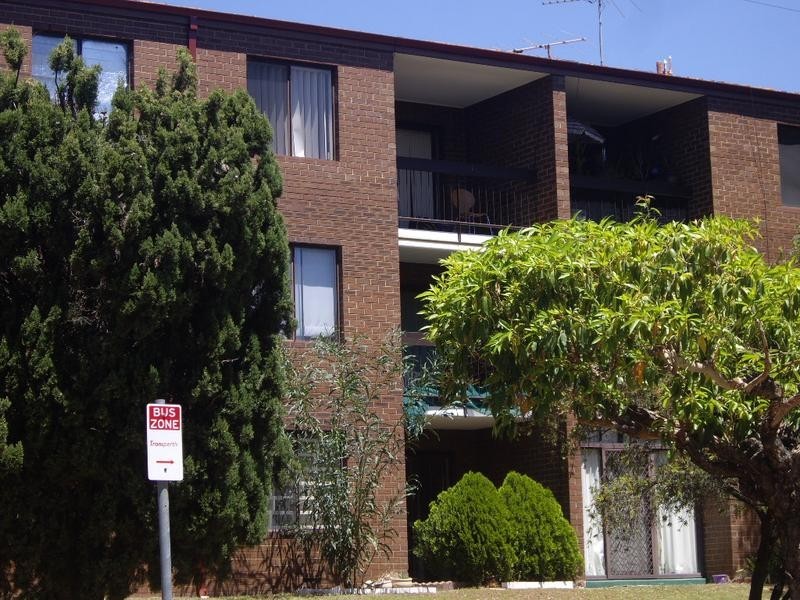 8/76 King George Street, Victoria Park WA 6100