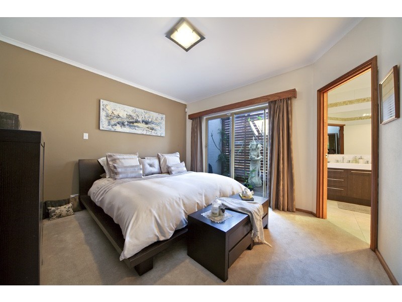 35A Matheson Rd, Applecross WA 6153