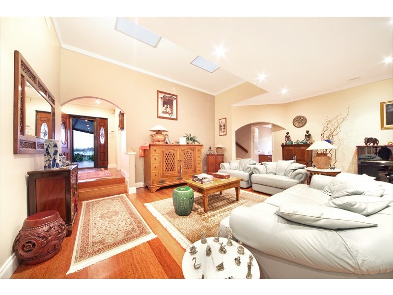 22 Salter Point Pde, Salter Point WA 6152