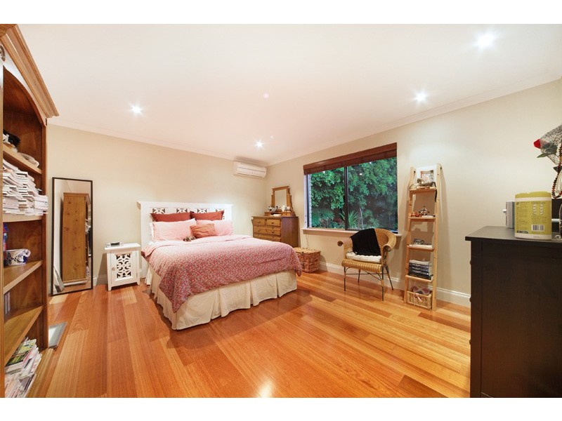 22 Salter Point Pde, Salter Point WA 6152