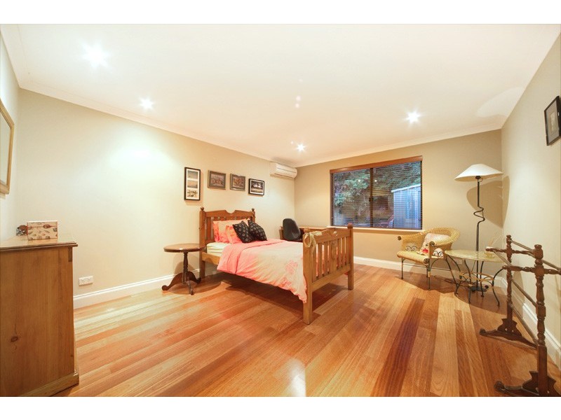 22 Salter Point Pde, Salter Point WA 6152