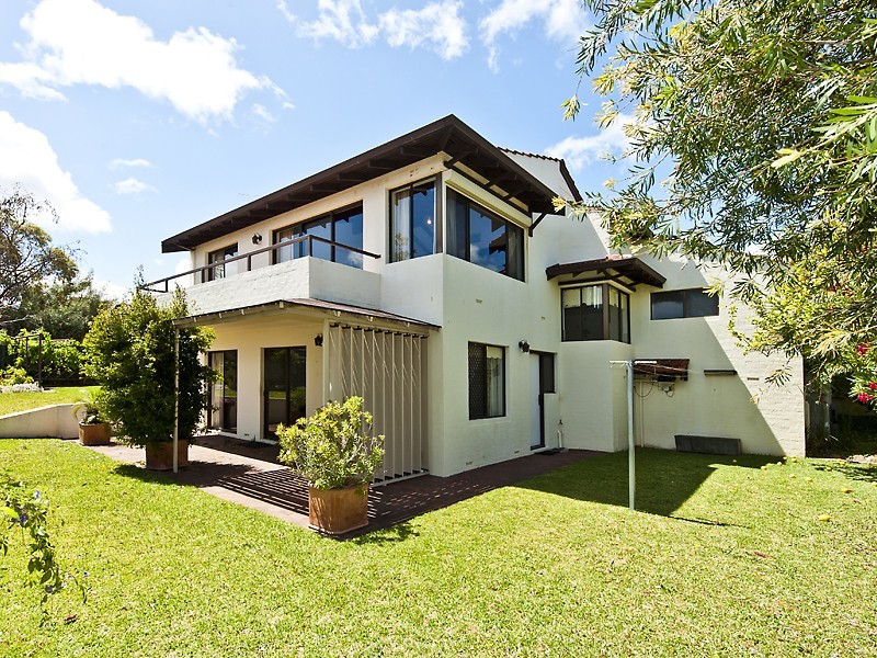 4/10 Bridges Road, Melville WA 6156