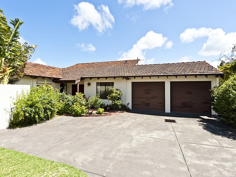 4/10 Bridges Road, Melville WA 6156