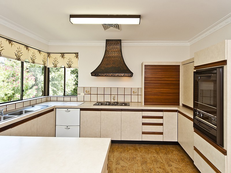 4/10 Bridges Road, Melville WA 6156