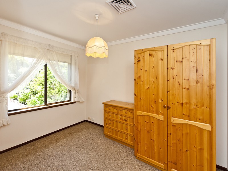 4/10 Bridges Road, Melville WA 6156