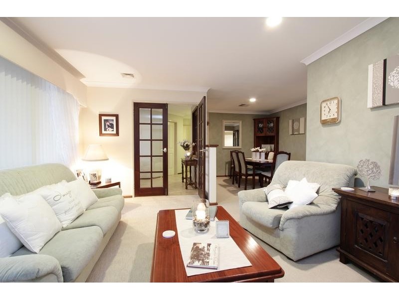 26 Arlington Loop, Coogee WA 6166